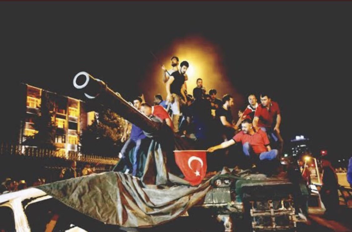 Ερντογάν όπως Στάλιν: Μαζική δίκη 500 στρατιωτικών στην Τουρκία